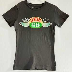 Friends Central Perk Dark Gray Coffee Shop Short Sleeve T-Shirt Size Medium